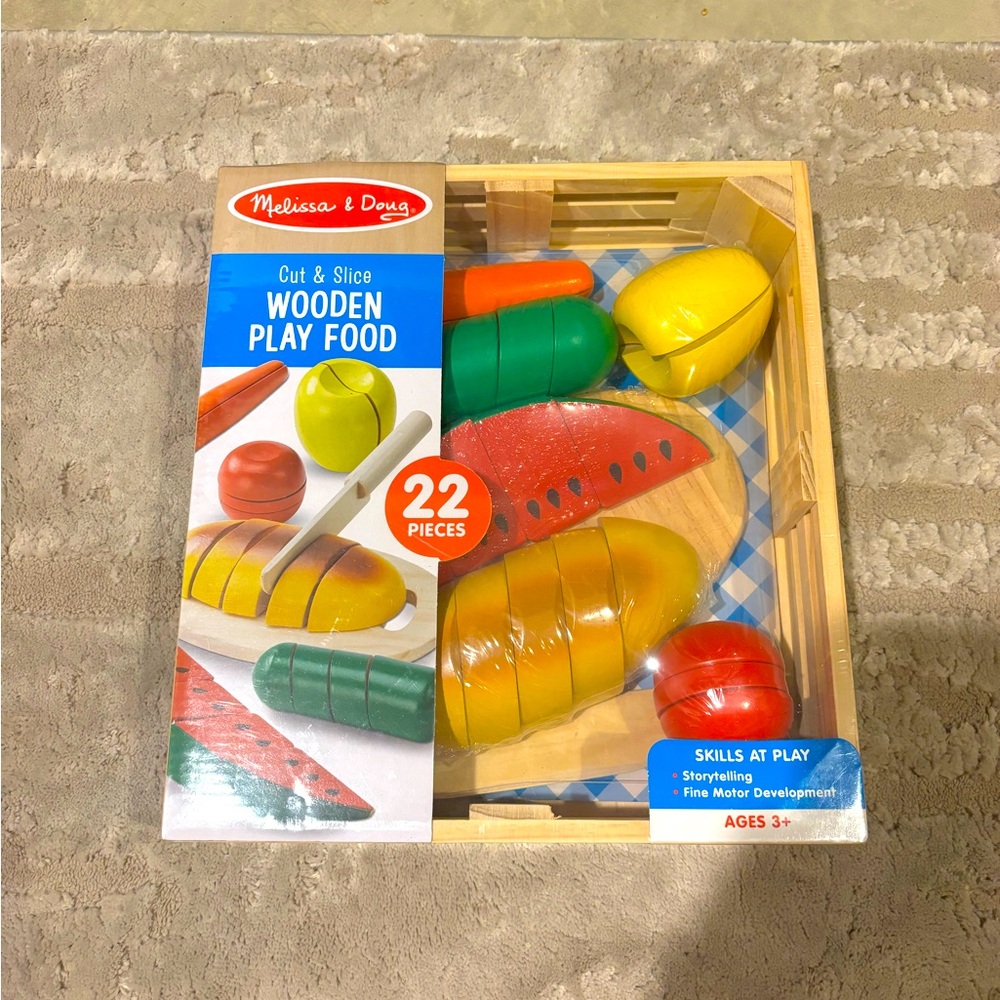 Melissa and Doug Wooden Cut and Slice Food